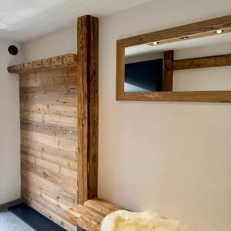 Pauline Apartment *